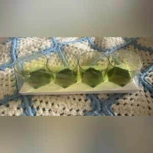 Set of 4 Light Green Plastic Tumblers - 10oz